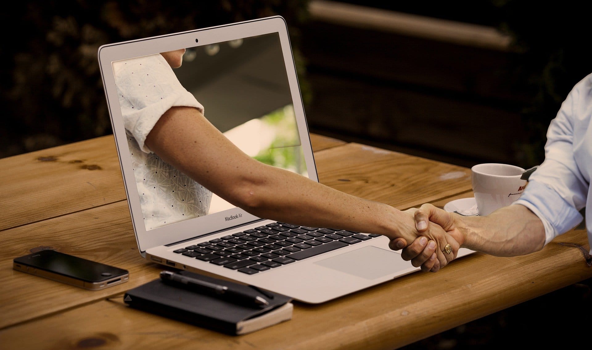 Creating a happy workplace with holistic digital solutions