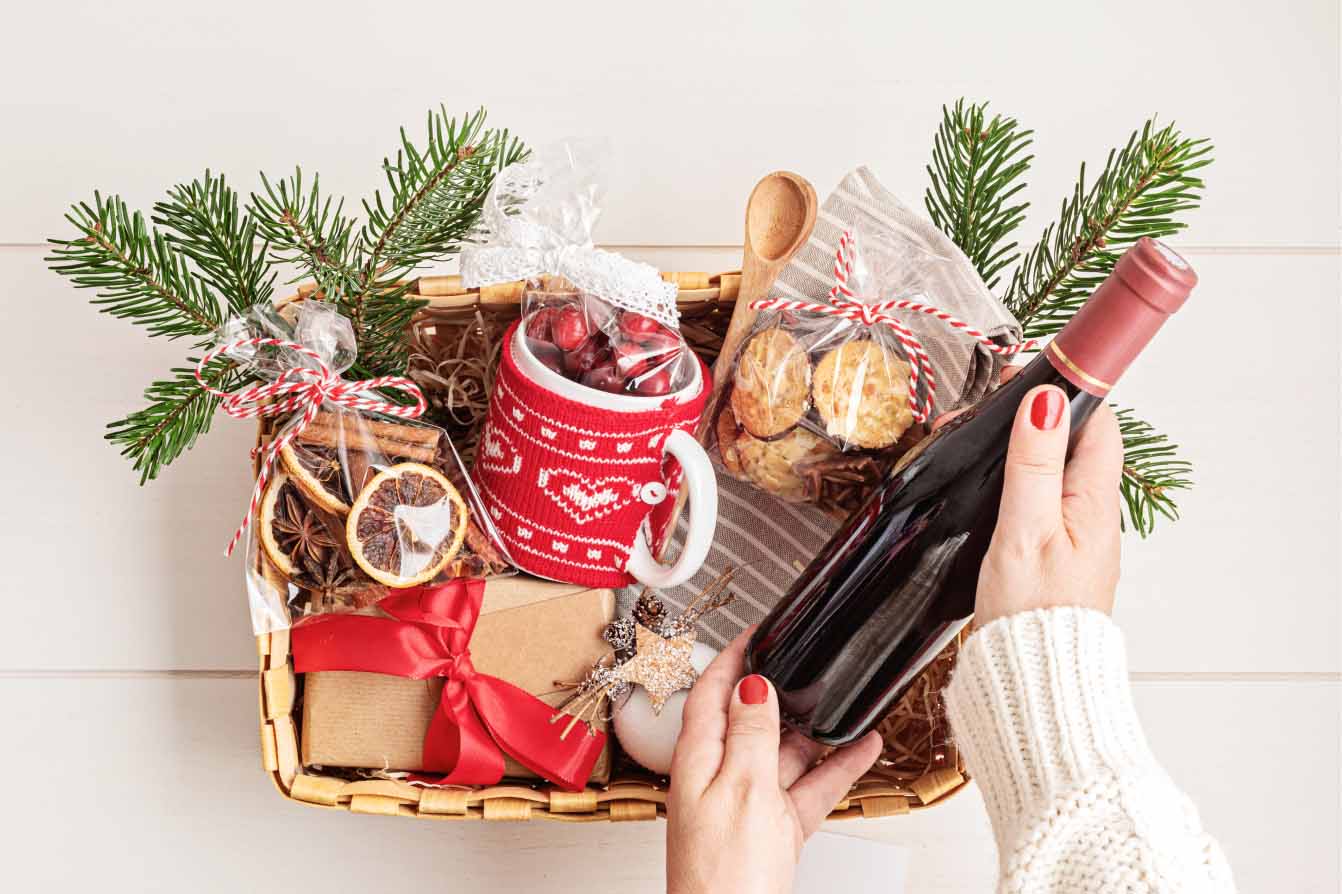 15 Trendy Corporate Gifts for a Lit Christmas Season