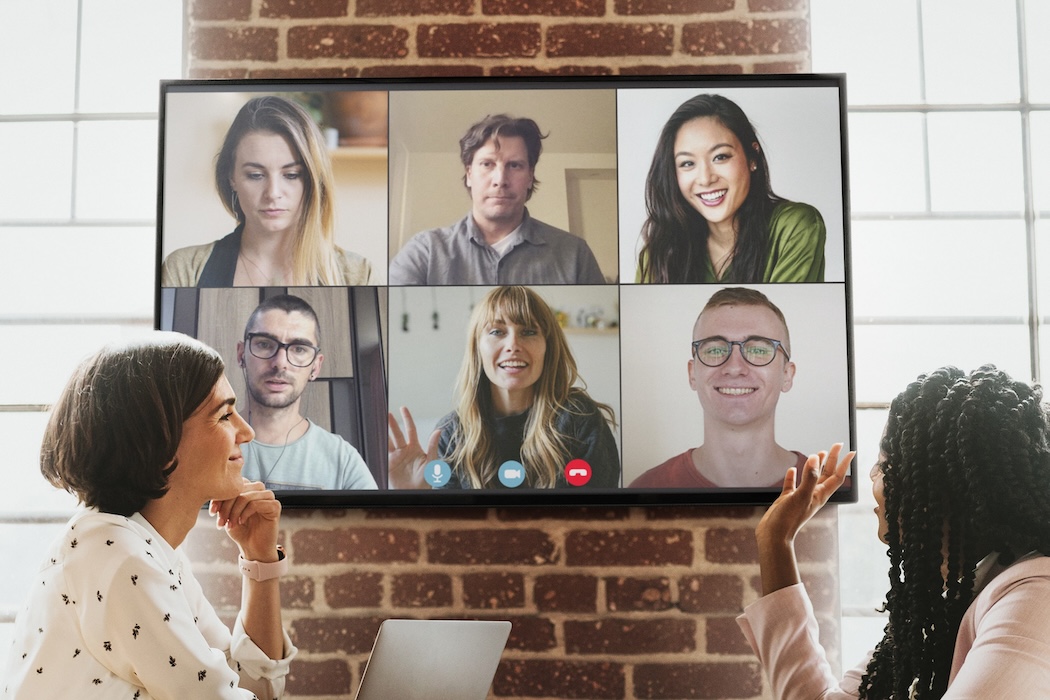 Reigniting Motivation in Hybrid Teams Through Recognition